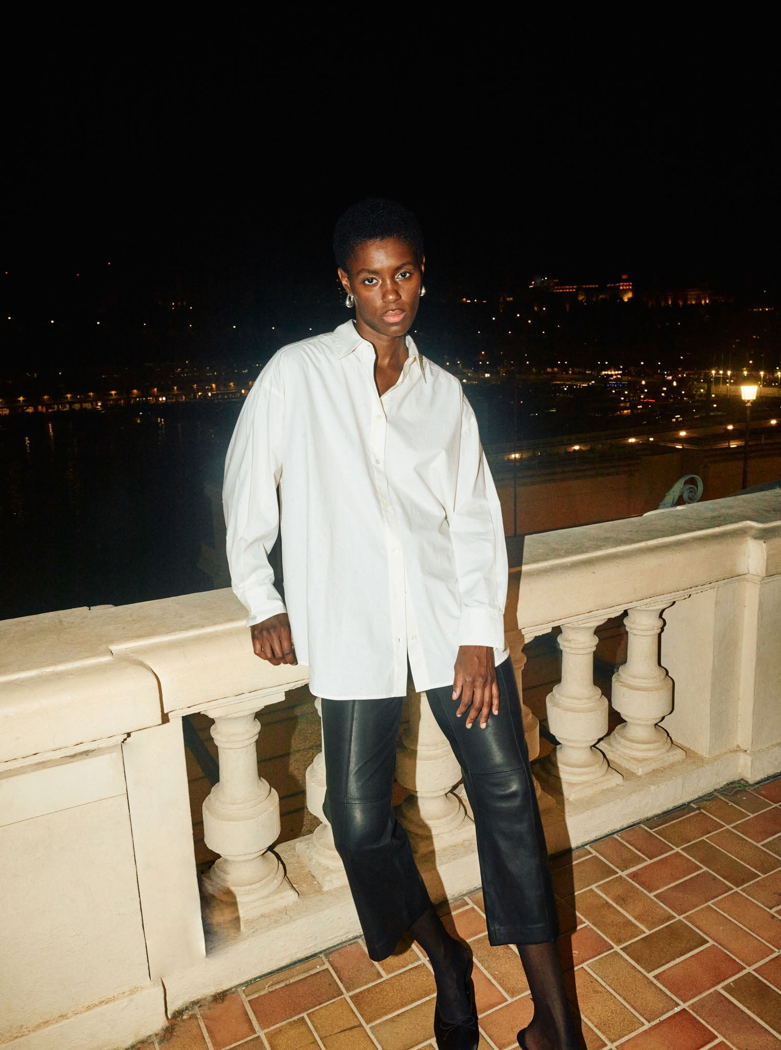 Modelshot / Ecru / Detail